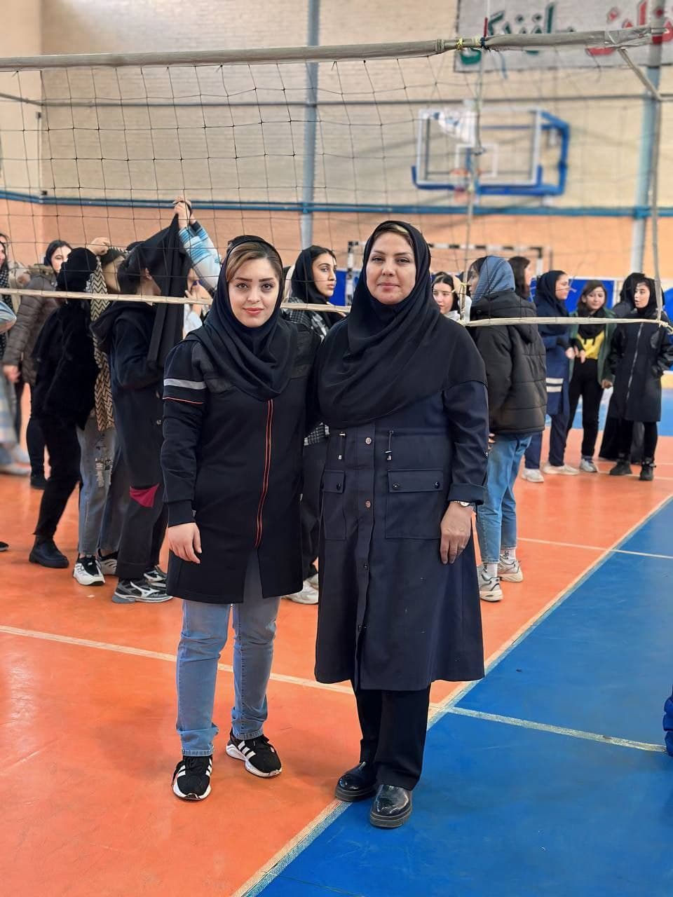 دبیرستان غیردولتی دخترانه گوهران