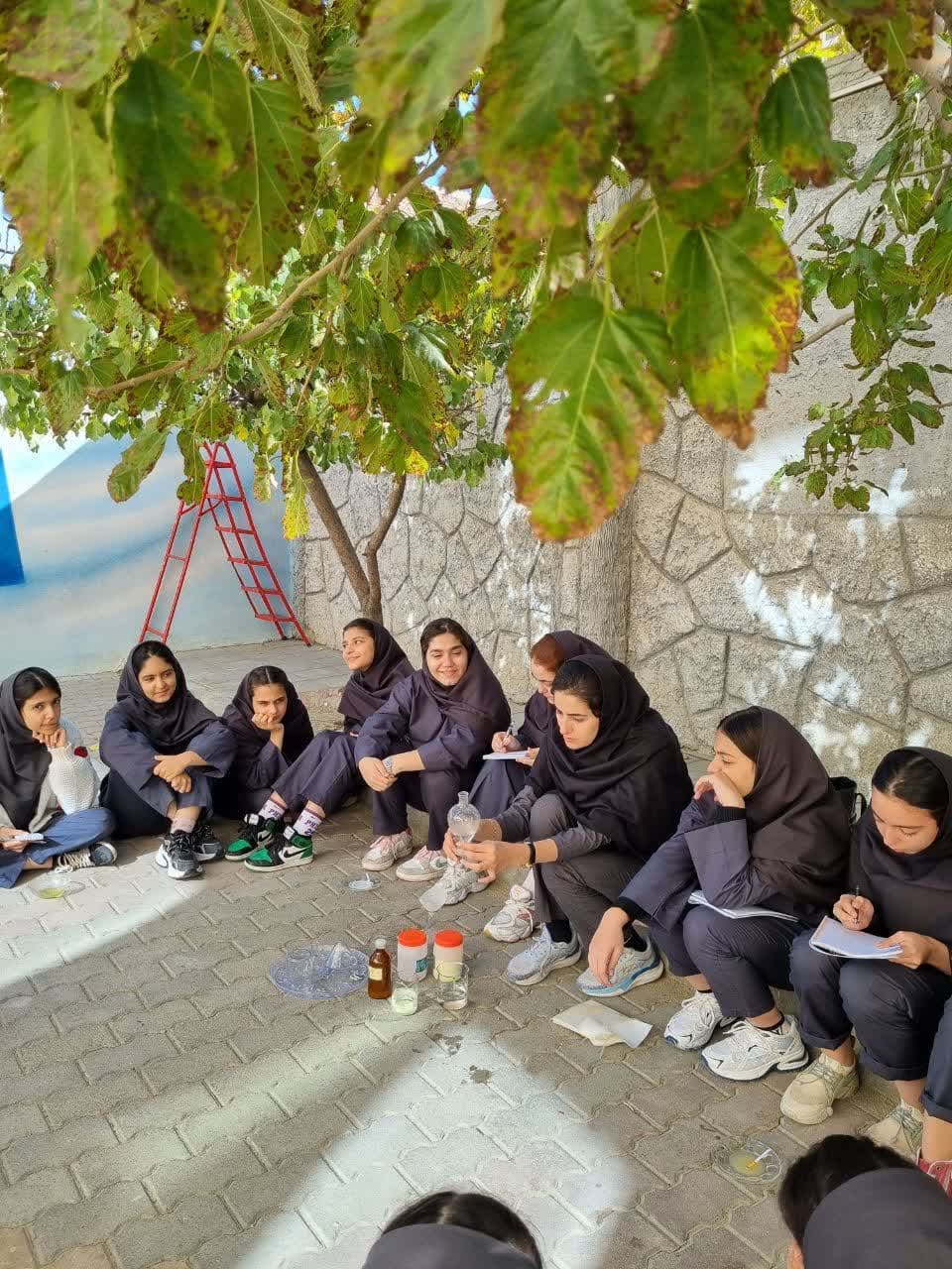 انجام آزمایش درس شیمی دوره اول متوسطه